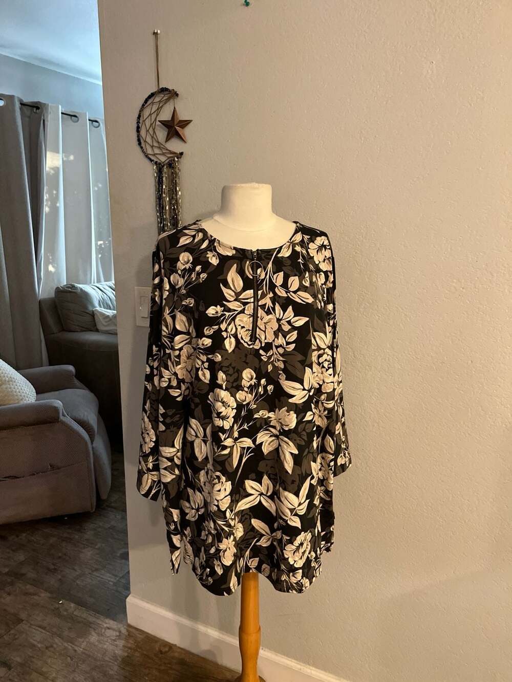 Belle by Kim Gravel Floral Print Zip Front Tunic Top Size 4X